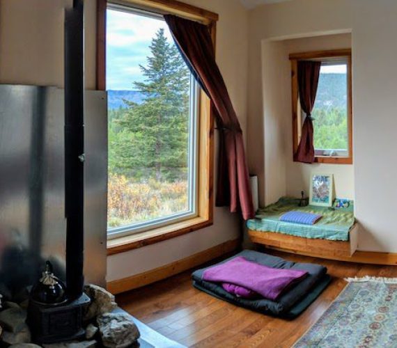 Private Cabin Retreats near Calgary and Whitefish, MT